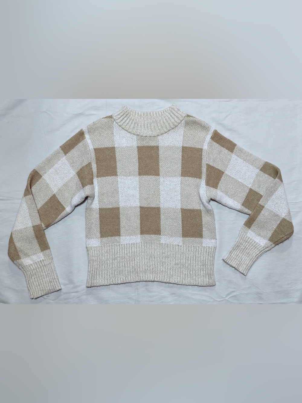 Poof Cream‎ and Tan Knit Checkered Gingham Sweater Large
